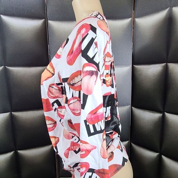 Miley Twerk shirt    - Picture 3 of 9